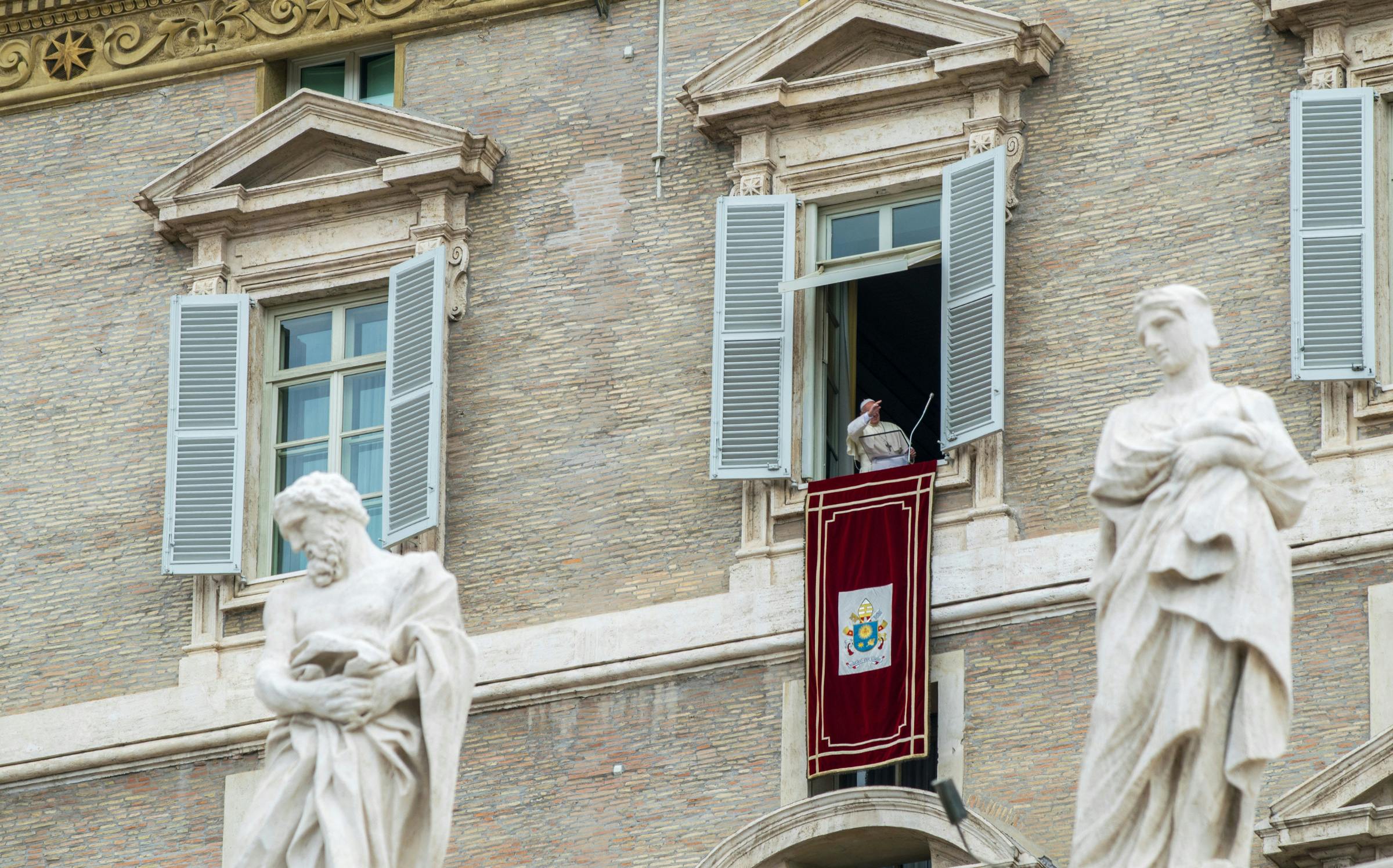 Vaticano: verso la Giornata Mondiale dei Bambini, il forte messaggio del papa al Regina Coeli