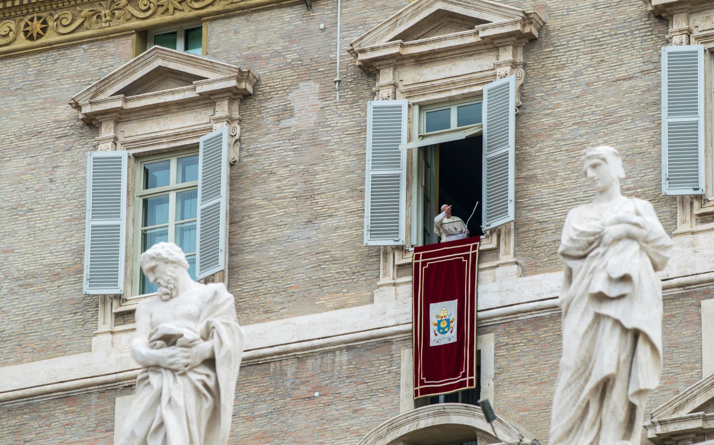 Vaticano: verso la Giornata Mondiale dei Bambini, il forte messaggio del papa al Regina Coeli